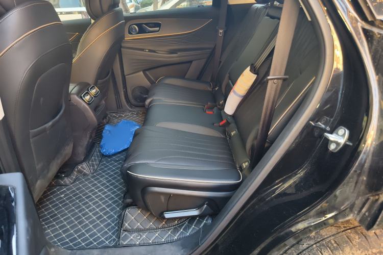 Used Chery Tiggo 9 2023 2.0T Dual-Clutch Two-Wheel Drive Leading Edition 5 Seats
