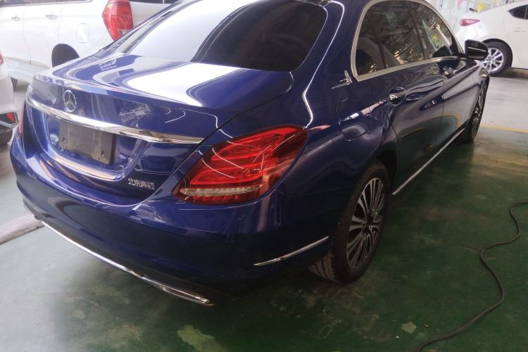 Used Mercedes-Benz C-Class 2017 Facelift C 200 L
