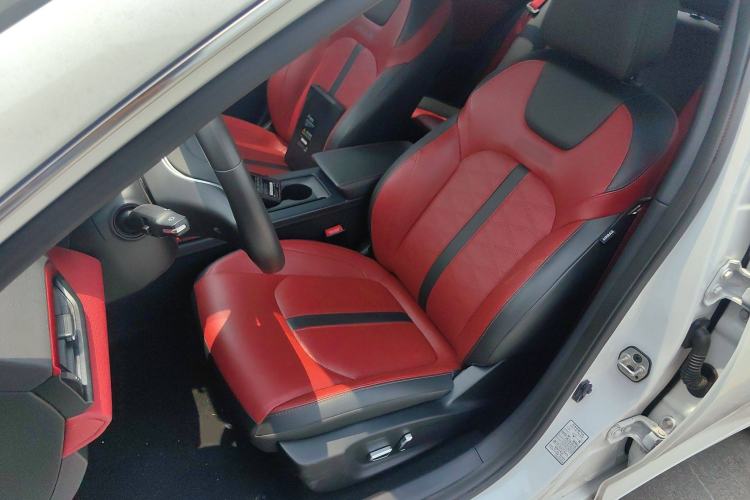 Used Dongfeng Aeolus Yixuan 2021 230T Automatic Hunter Edition
