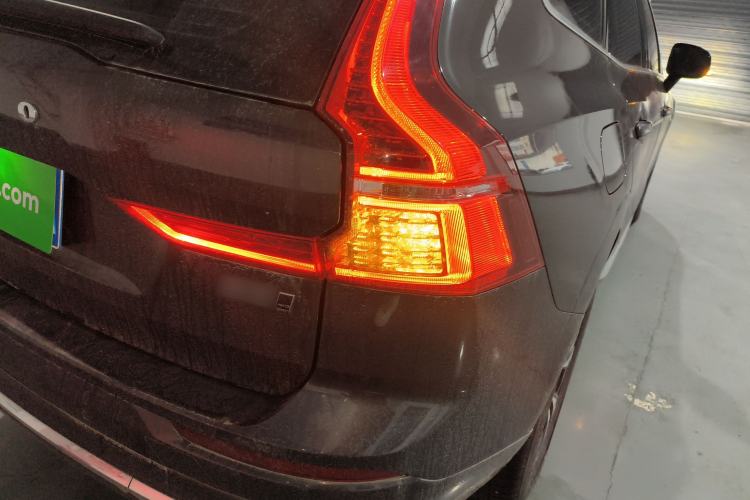 Used Volvo XC60 2024 B5 4x4 Smart Luxury Edition