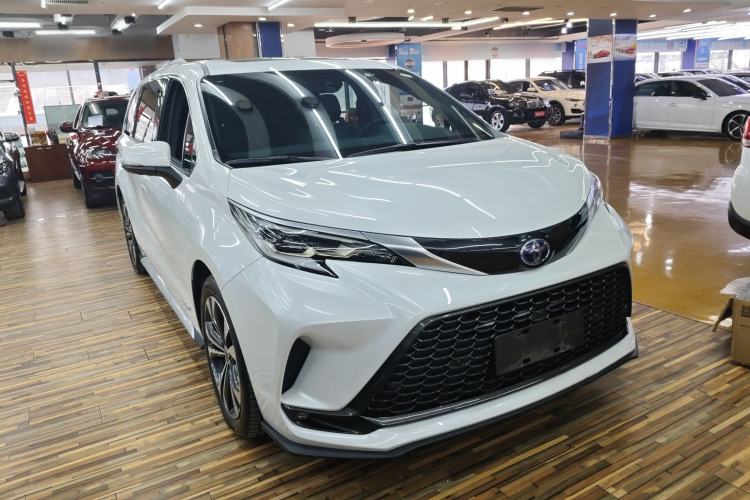 Used Toyota Granvia 2023 2.5L Hybrid Prestige VIP Edition
