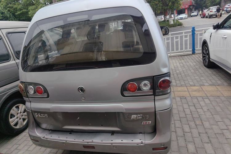 Used FORTHING Lingzhi 2015 V3 1.5L 7-Seater Luxury Model
