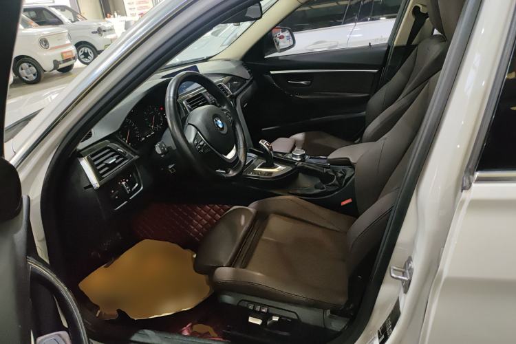 Used BMW 3 Series 2018 320Li Leading Luxury Package
