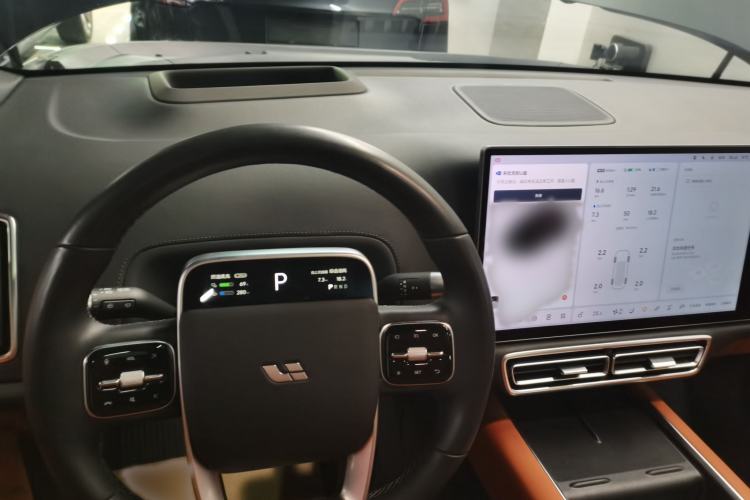 Used Li Auto L8 2023 Pro Model
