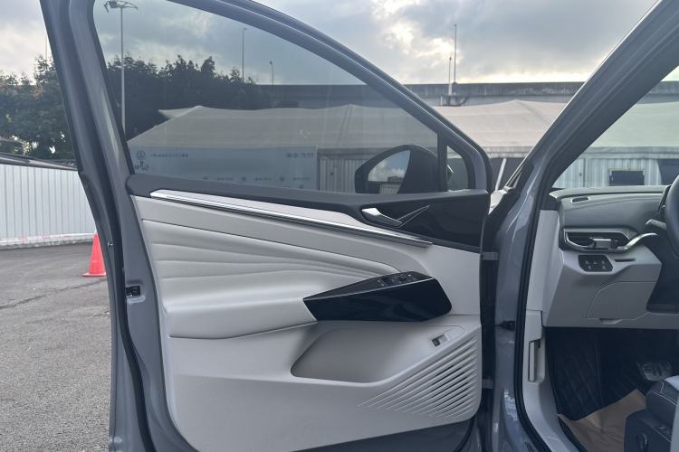 Used Volkswagen ID.4 CROZZ 2022 Long-Range Lite PRO Edition
