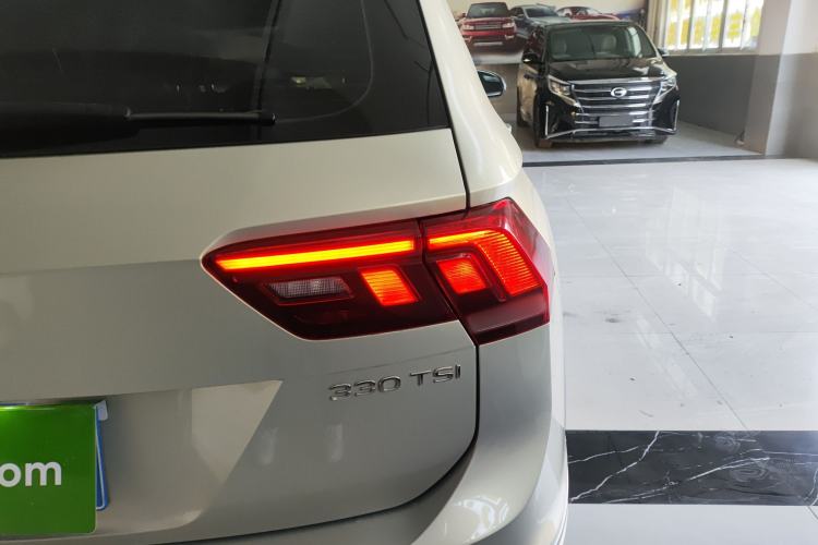 Used Volkswagen Tiguan L 2021 330TSI Automatic Two-Wheel Drive R-Line Enhanced Edition
