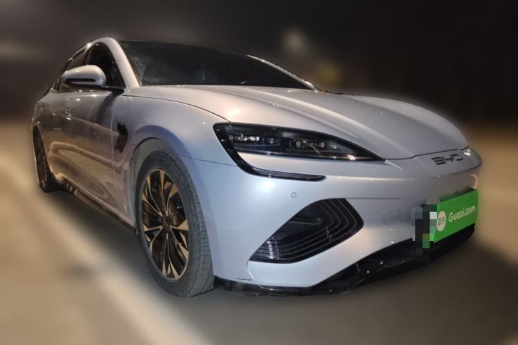 Used BYD Seal 2022 550 km Standard Range Rear-Wheel Drive Elite Version