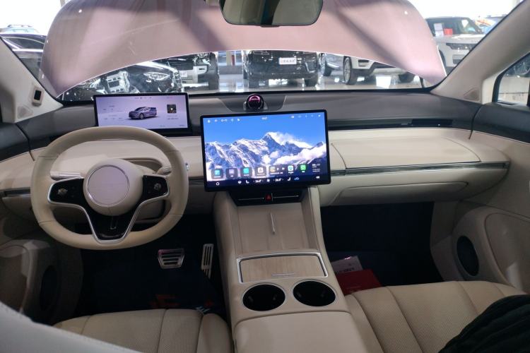 Used Hima Luxeed R7 2024 All-Electric 736 km Ultra