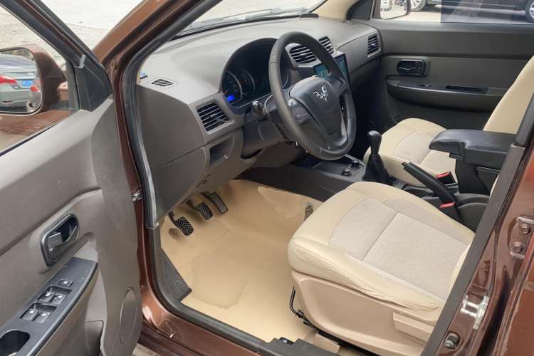 Used Wuling Hongguang 2014 1.5L S Standard Version
