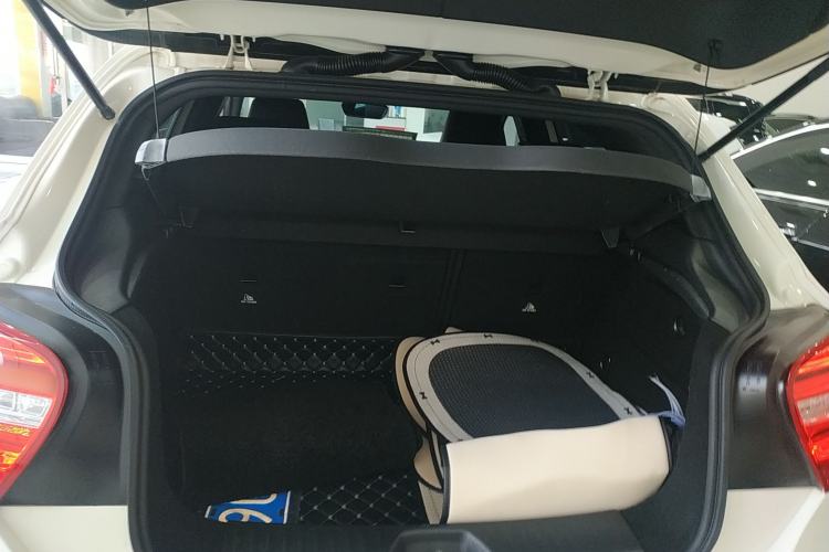 Used Mercedes-Benz A-Class 2015 A 200 Fashion Model