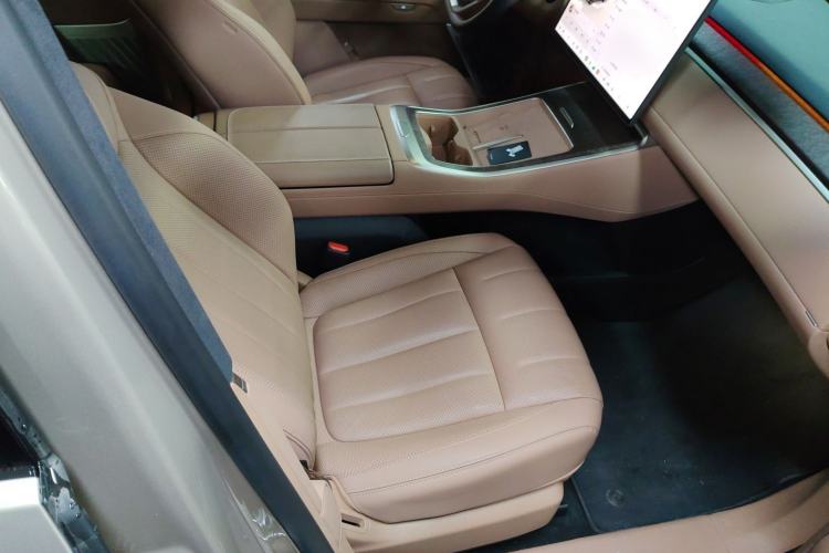 Used ONVO Luxeed L90 2025 Model—Max Six-Seater Version