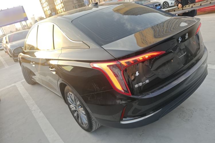 Used Hongqi E-QM5 2022 431 km Charge & Enjoy Edition
