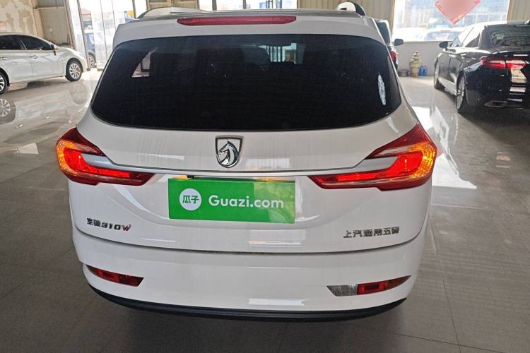 Used Baojun 310W 2017 1.5L Manual Comfort Version China VI Emission Standard
