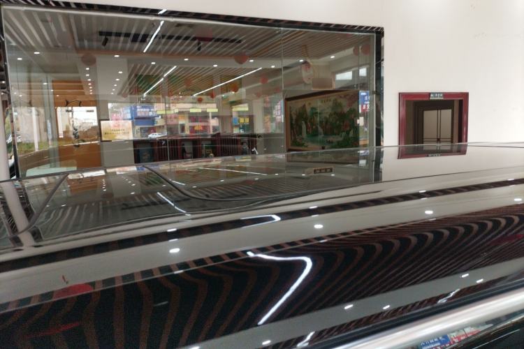 Used Denza D9 2022 DM-i 1040 Prestige Model