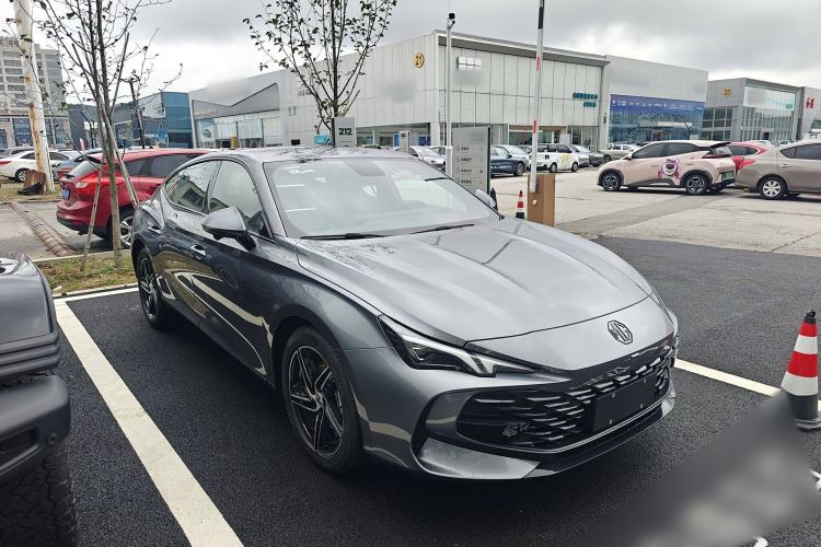 Used MG 7 2025 1.5T 300 DCT Luxury Edition
