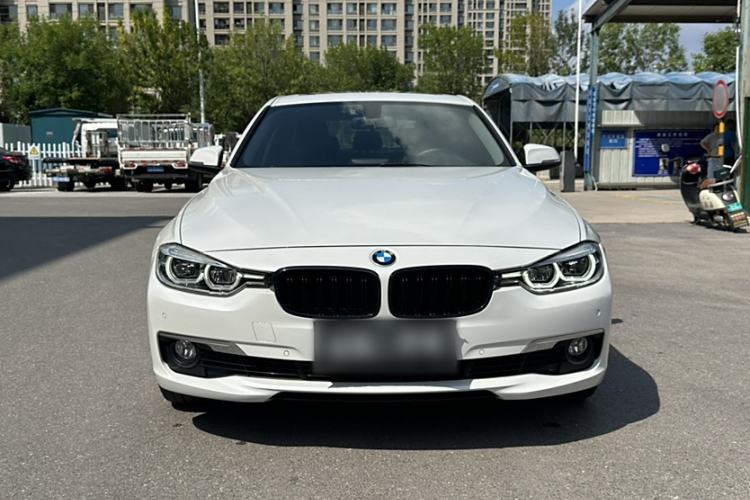 Used BMW 3 Series 2016 320Li Ambition Model
