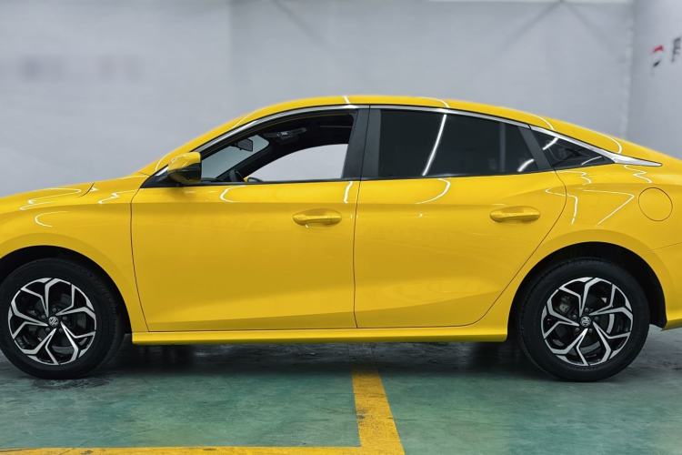 Used MG 5 2021 Revised Version 180 DVVT CVT Youth Luxury Edition
