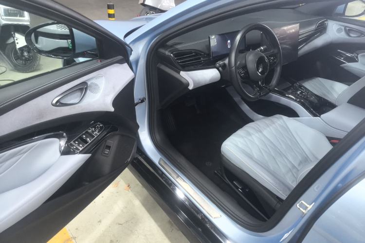 Used BYD Seal 2022 550 km Standard Range Rear-Wheel Drive Prestige Version
