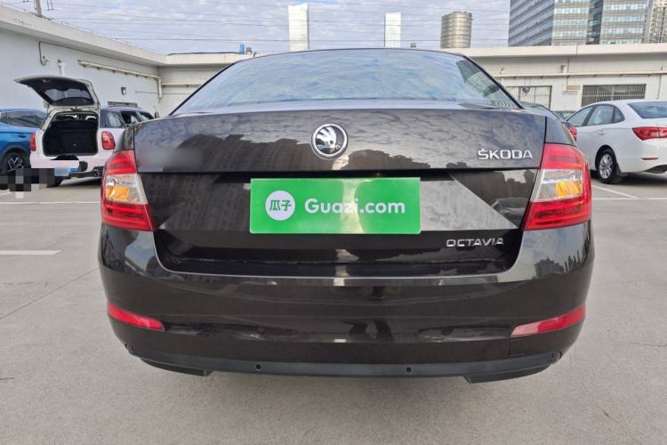 Used Skoda Octavia 2015 1.6L Automatic Yijie Edition
