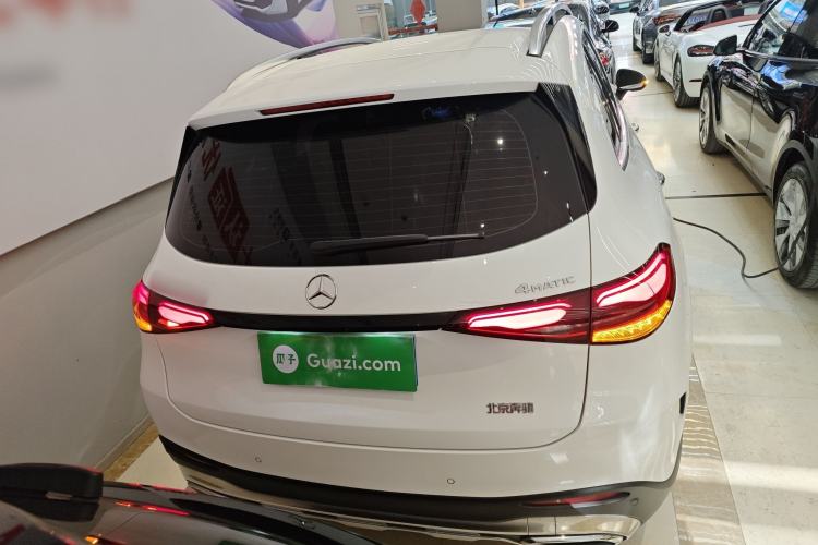 Used Mercedes-Benz GLC 2023 Facelift GLC 260 L 4MATIC Luxury Version 5 Seats
