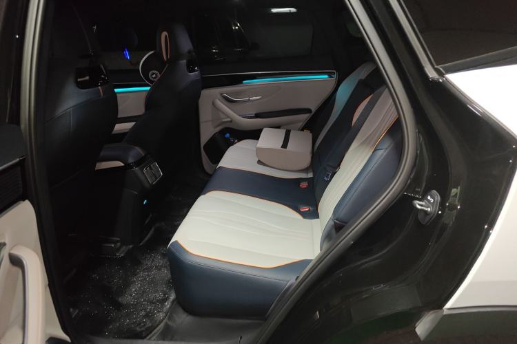 Used BYD Song PLUS New Energy 2023 Champion Edition EV 520KM Prestige Model
