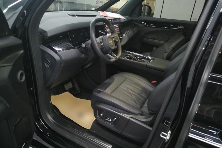 Used Zeekr 009 2024 Six-Seat Executive Version 4WD 108 kWh
