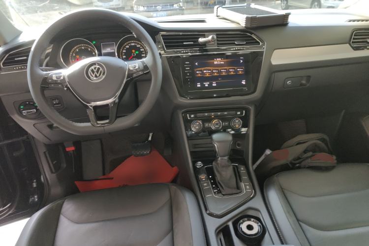 Used Volkswagen Tiguan L 2021 330TSI Automatic Two-Wheel Drive Smart Edition