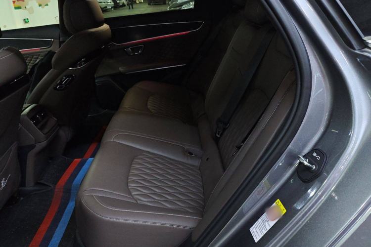 Used BYD Han 2023 EV Champion Edition 605KM Front-Drive Premium Model
