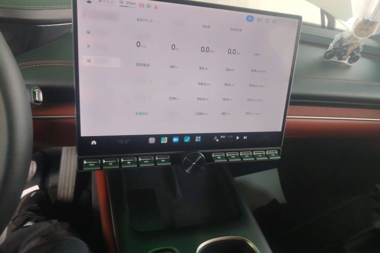 Used  SU7 2024 Rear-Drive Long-Range Intelligent Driving Version
