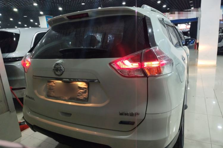 Used Nissan X-Trail 2014 2.5L CVT Luxury Edition 4WD
