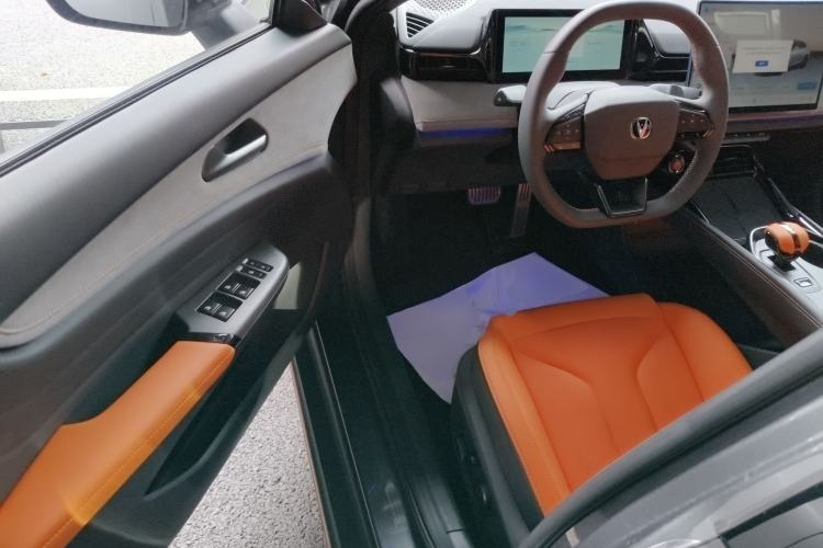 Used Changan UNI-V 2025 Model Third-Generation 1.5T 500Bar Prestige Sports Edition