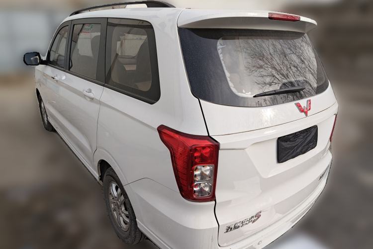 Used Wuling Hongguang 2019 1.5L S Comfort Edition China VI LAR
