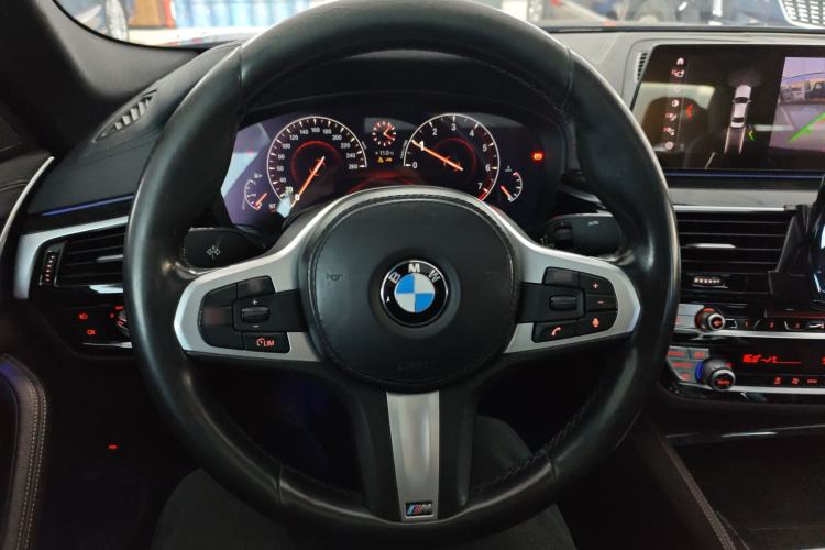 Used BMW 5 Series 2019 525Li M Sport Package
