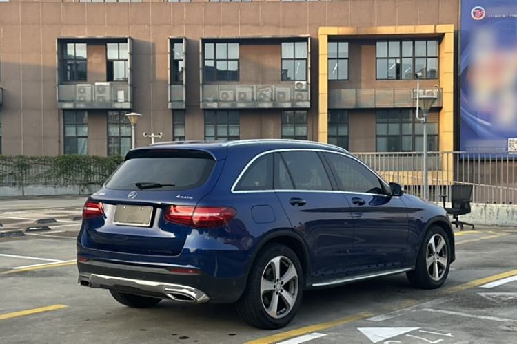 Used Mercedes-Benz GLC 2016 GLC 300 4MATIC Dynamic Model
