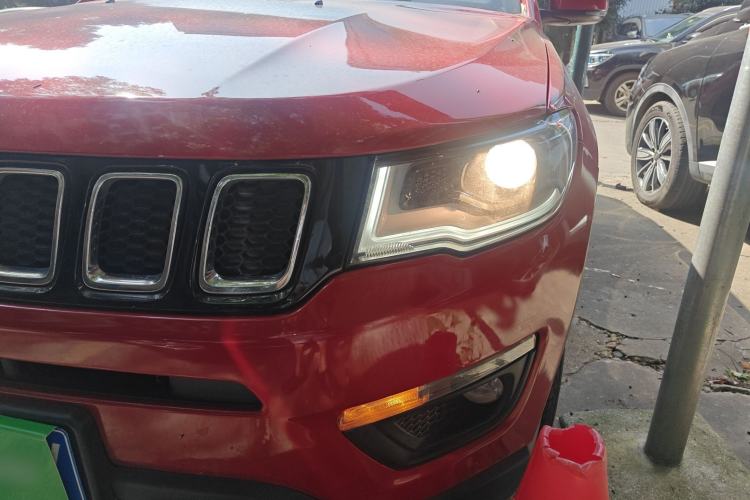 Used  Compass 2017 200T Automatic Family Edition