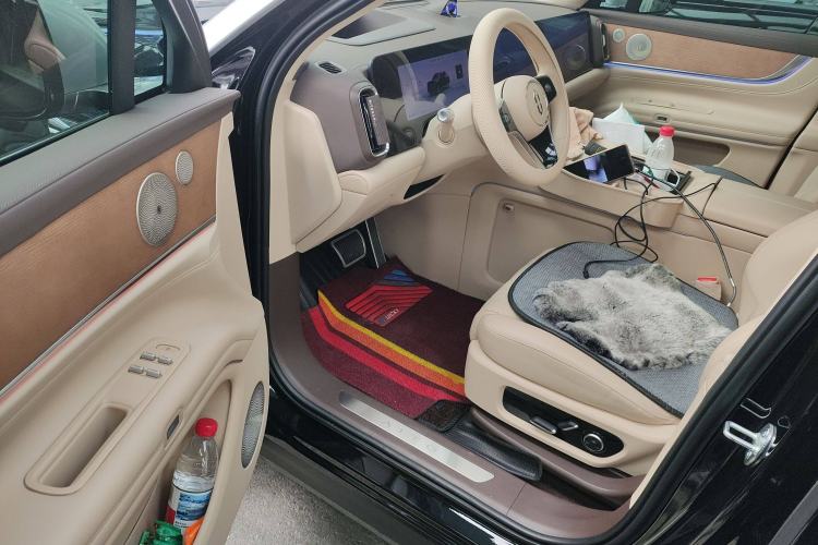 Used Hima AITO M9 2024 All-Electric Ultra Version 100 kWh 5-Seater Model
