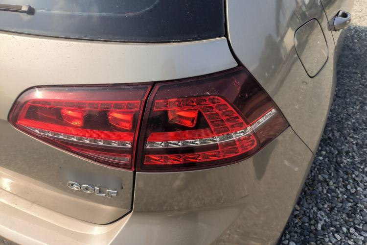 Used Volkswagen Golf 2017 1.6L Automatic Comfort Million-Vehicle Anniversary Edition