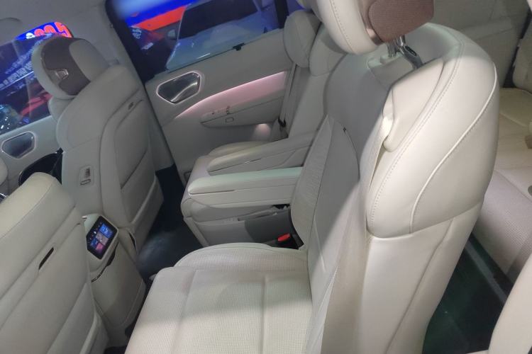 Used Lynk & Co 900 2025 2.0T Ultra
