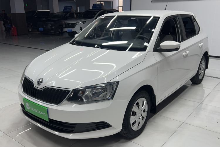 Used Skoda Fabia 2015 1.4L Automatic Front-Drive Model
