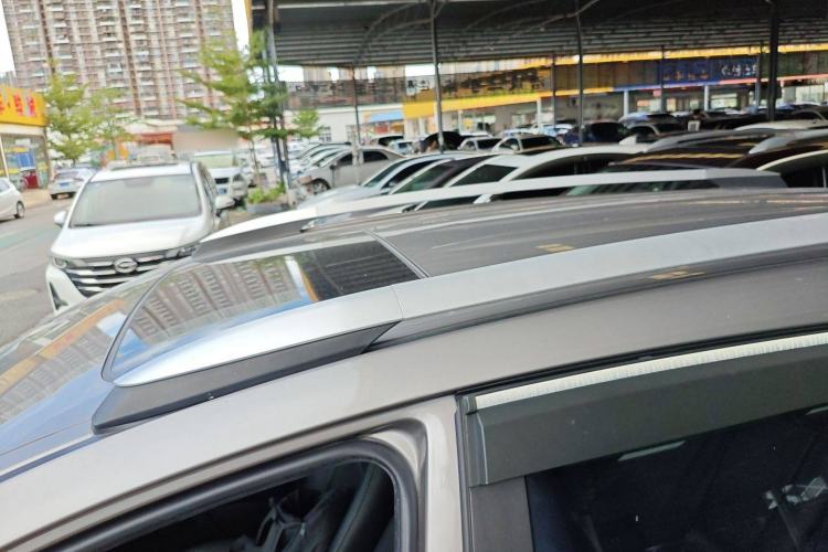 Used Toyota RAV4 2016 2.0L CVT Two-Wheel Drive Fashion Edition China V Standard
