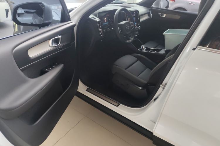 Used Volvo XC40 2023 B3 Zhiyuan Luxury Edition