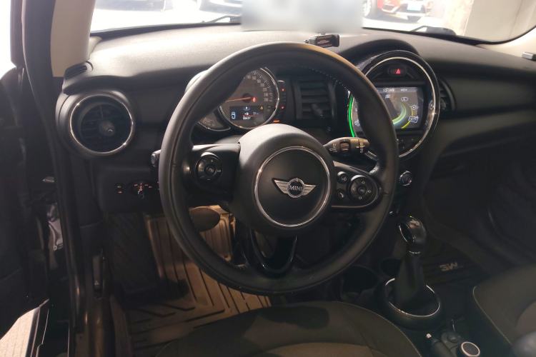 Used  MINI 2016 1.2T ONE Pioneer Edition
