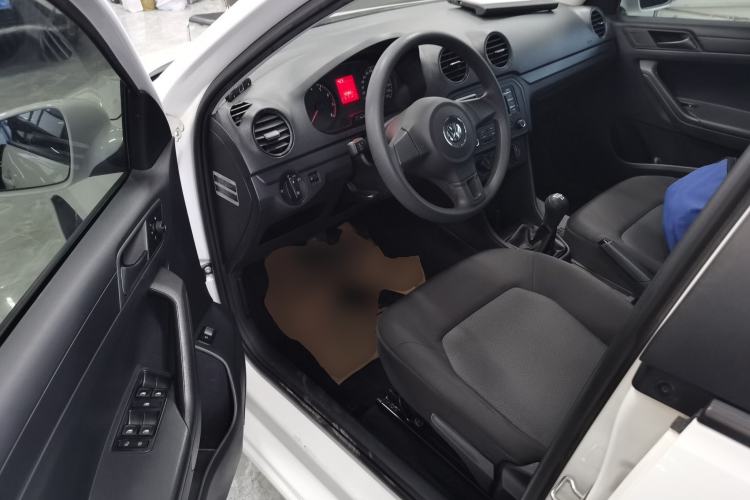 Used Volkswagen Jetta 2015 Value Edition 1.6L Manual Fashionable Style