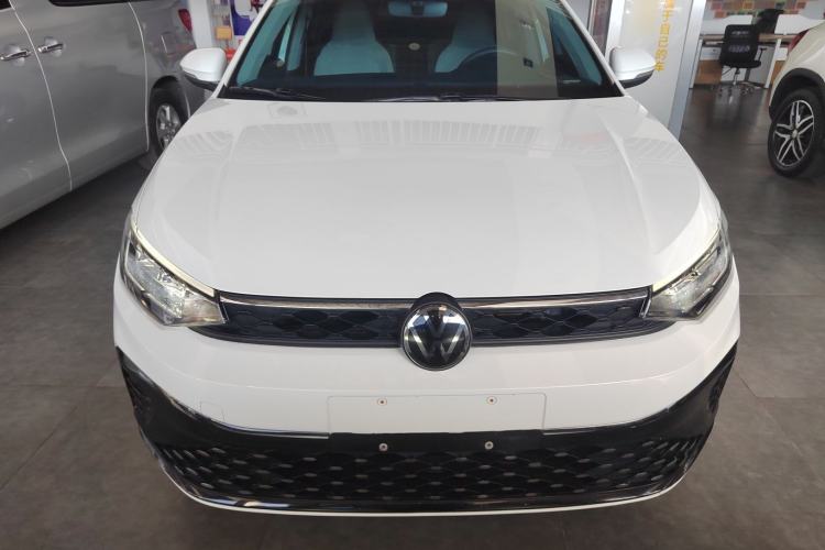 Used Volkswagen Lavida 2023 New Sharp 1.5L Automatic Excellent New Edition
