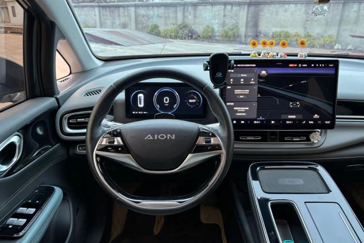 Used AION V 2023 Plus 70 Smart Enjoyment Seven-Seater Edition Ternary Lithium