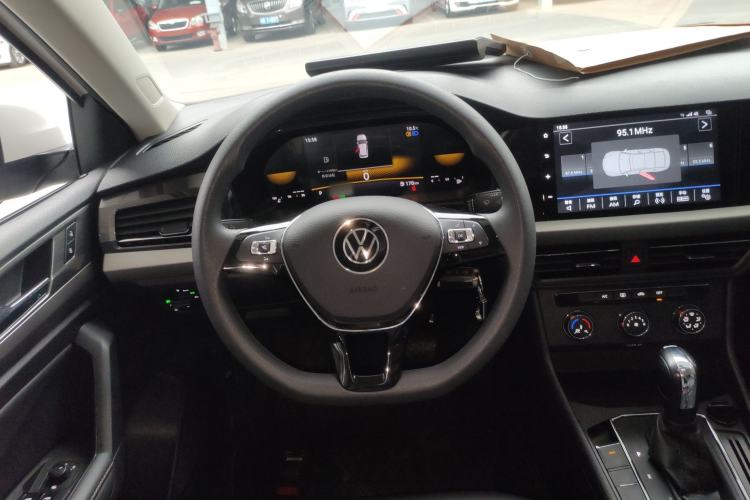 Used Volkswagen Lavida 2022 1.5L Automatic Comfort Edition
