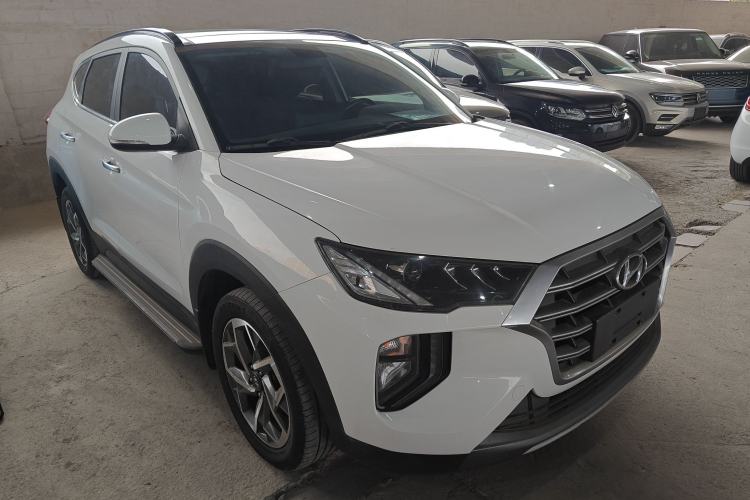 Used Hyundai Tucson 2019 280TGDi Dual-Clutch Two-Wheel Drive Fashion Edition China VI Standard
