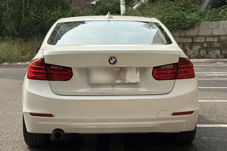 Used BMW 3 Series 2015 320i Fashion Model
