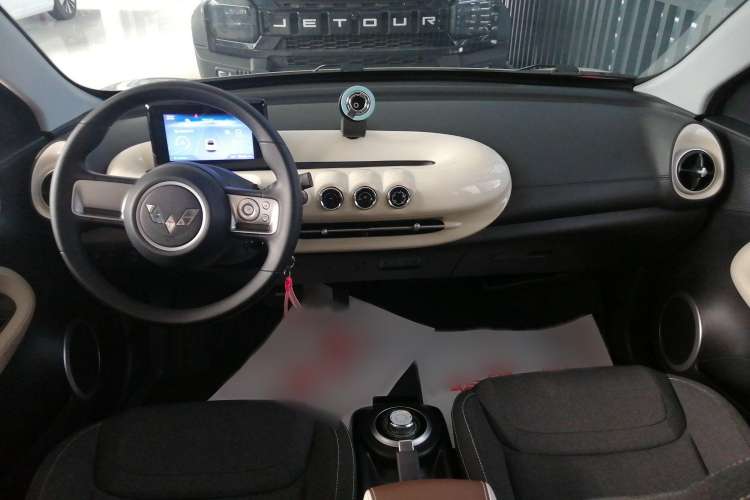 Used Wuling Bingo 2023 333 km Fast-Share Version
