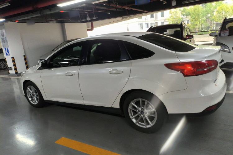 Used Ford Focus 2015 Sedan 1.6L Automatic Trend Model
